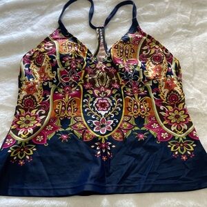 Athleta tankini swim top